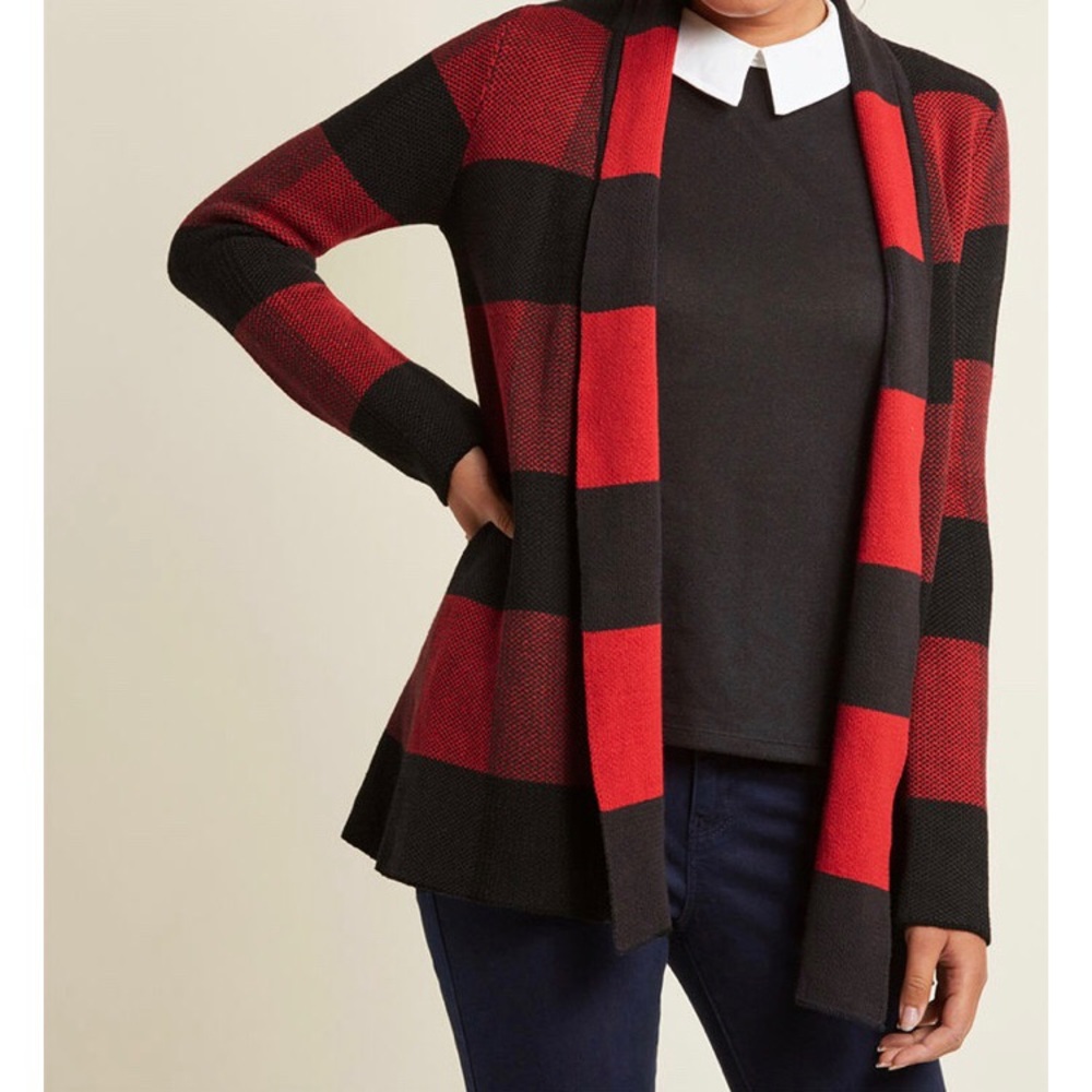 ModCloth black and red sweater